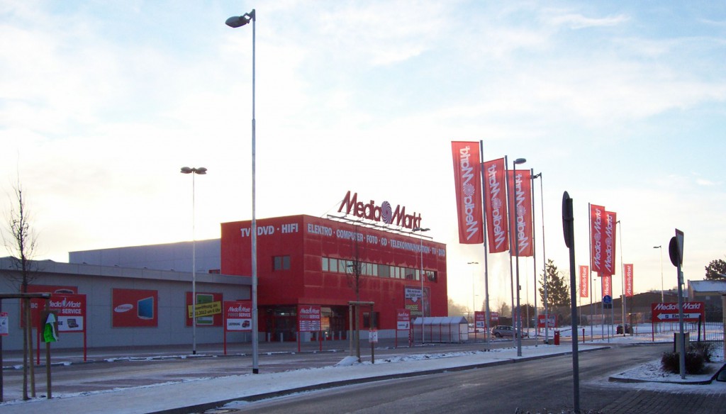 Metro-Markt am Busbahnhof in Dorsten; Foto: Wolf Stegemann