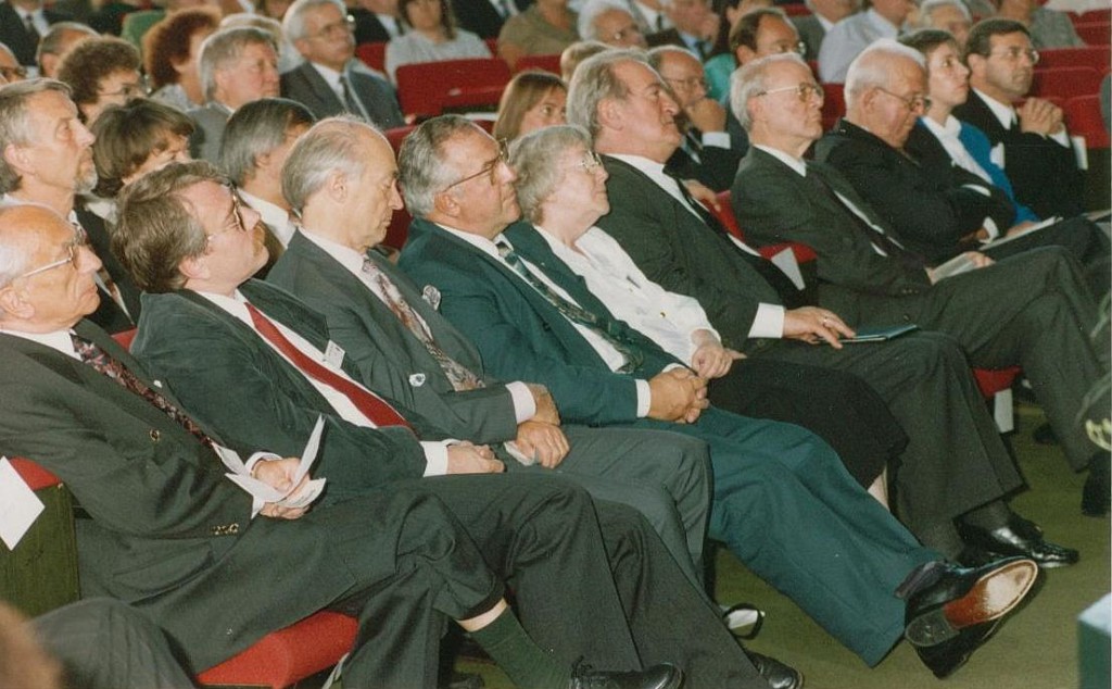 Eröffnungsveranstaltung 1992 in der Ursulinen-Aula; Bilderklärung weiter unten