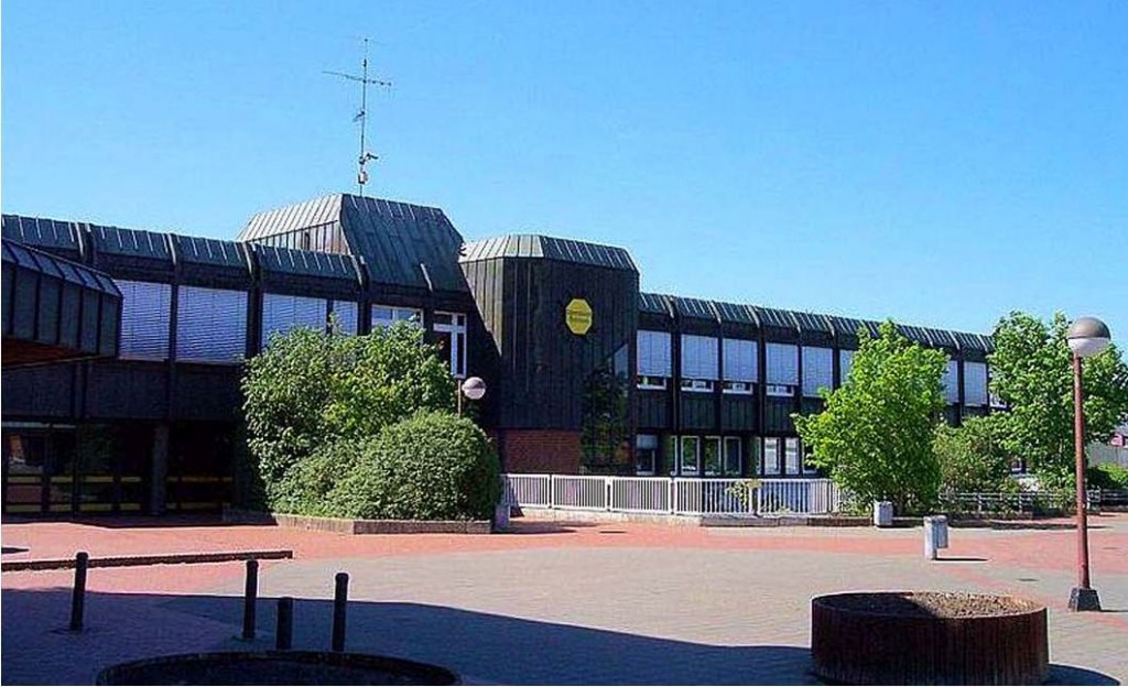 Gymnasium Petrinum im Bereich Maria Lindenhof; Foto: Wolf Stegemann