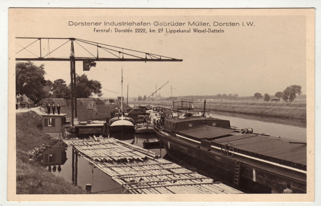 Flöße als Transportmittel im Dorstener Kanalhafen 1932 als 