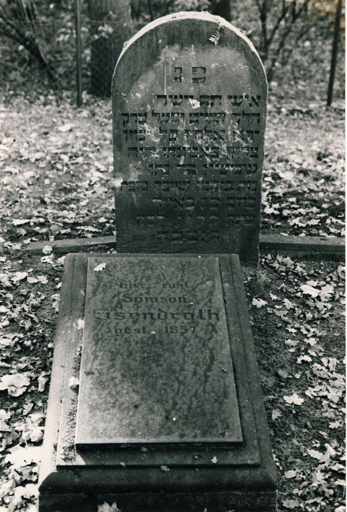 Eisendrath-Gräber auf dem Dorstener Friedhof