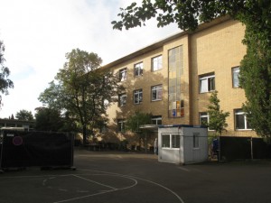Erstauffanglager im alten Gymnasium Petrinum