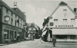 Lippestraße mit Hotel "Schwarzer Adler"