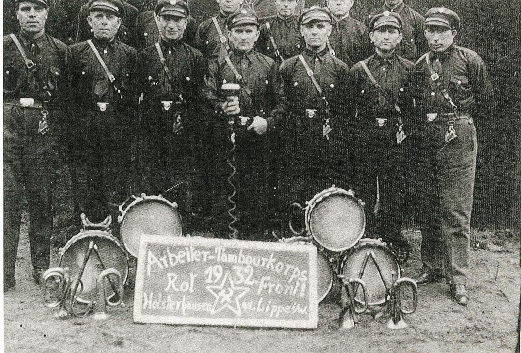 Arbeiter-Tambourkorps "Rotfront" Holsterhausen 1932