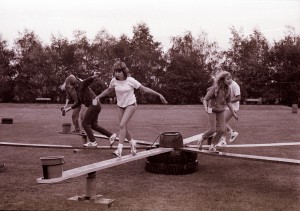 Kinderspiele im Erziehungsheim