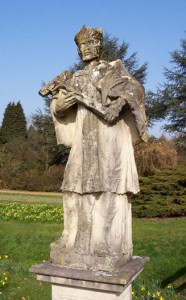 Hl. Nepomuk im Schlosspark Lembeck; Foto: Wolf Stegemann