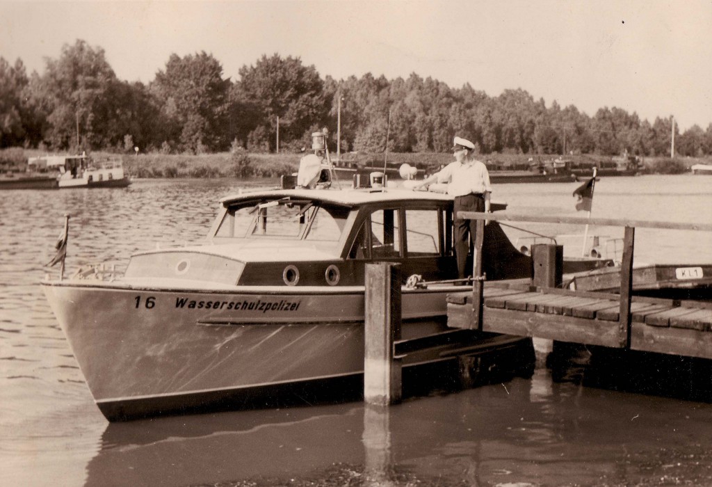 Wasserschutzpolizei auf dem Kanal um 1960