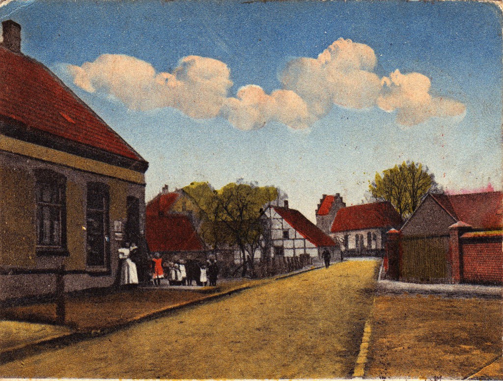 Holsterhausen Dorf mit Blick auf die alte KIrche (links davon Standort des späteren "So")