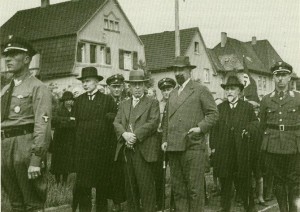 Reichssportfest 1933 in Dorsten mit Lehrern, Pfarrern und NSDAP-Funktionären auf dem Bild