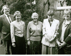 Gründungsvorstand mit Wolf Stegemann, Christel Winkel, Sr. Johanna Eichmann, Elisabeth Cosanne-Schulte-Huxel, Anke Klapsing (v. l.)